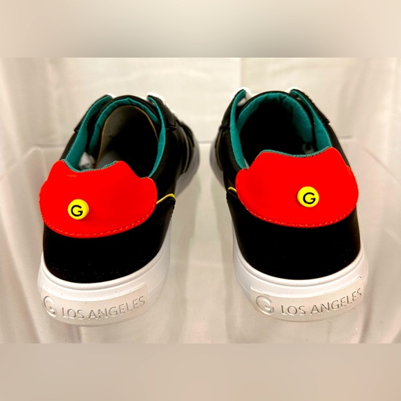 GBG Los Angeles Omera Woman’s Black Faux Leather Sneaker 6 1/2 M New in box ! - Picture 4 of 10